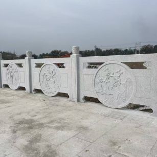 巴彦淖尔芝麻白河道栏杆 石材栏杆