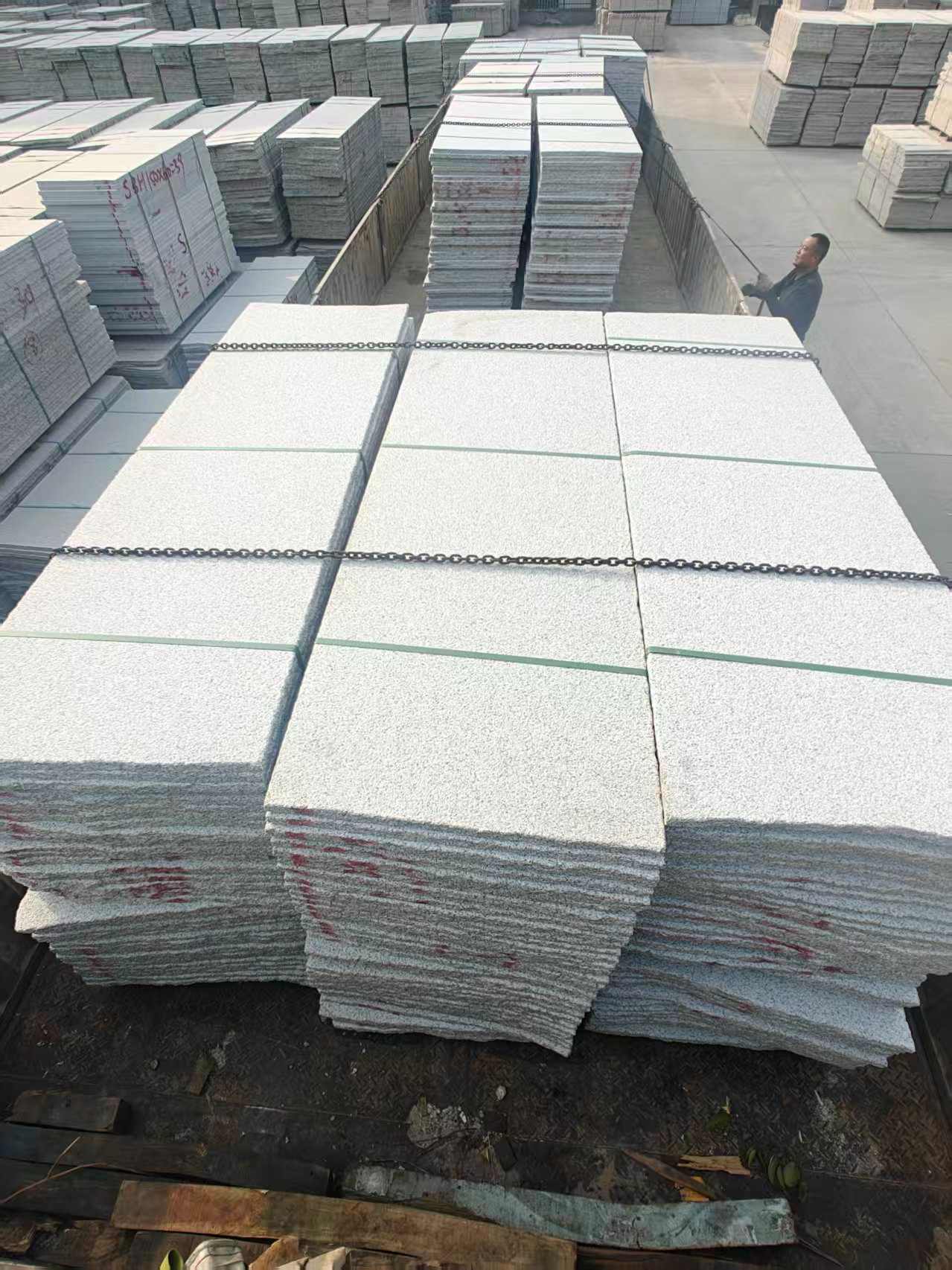 巴彦淖尔芝麻白毛板，石材毛板