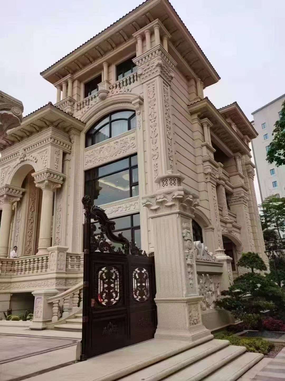 巴彦淖尔黄金麻别墅外墙异形定制