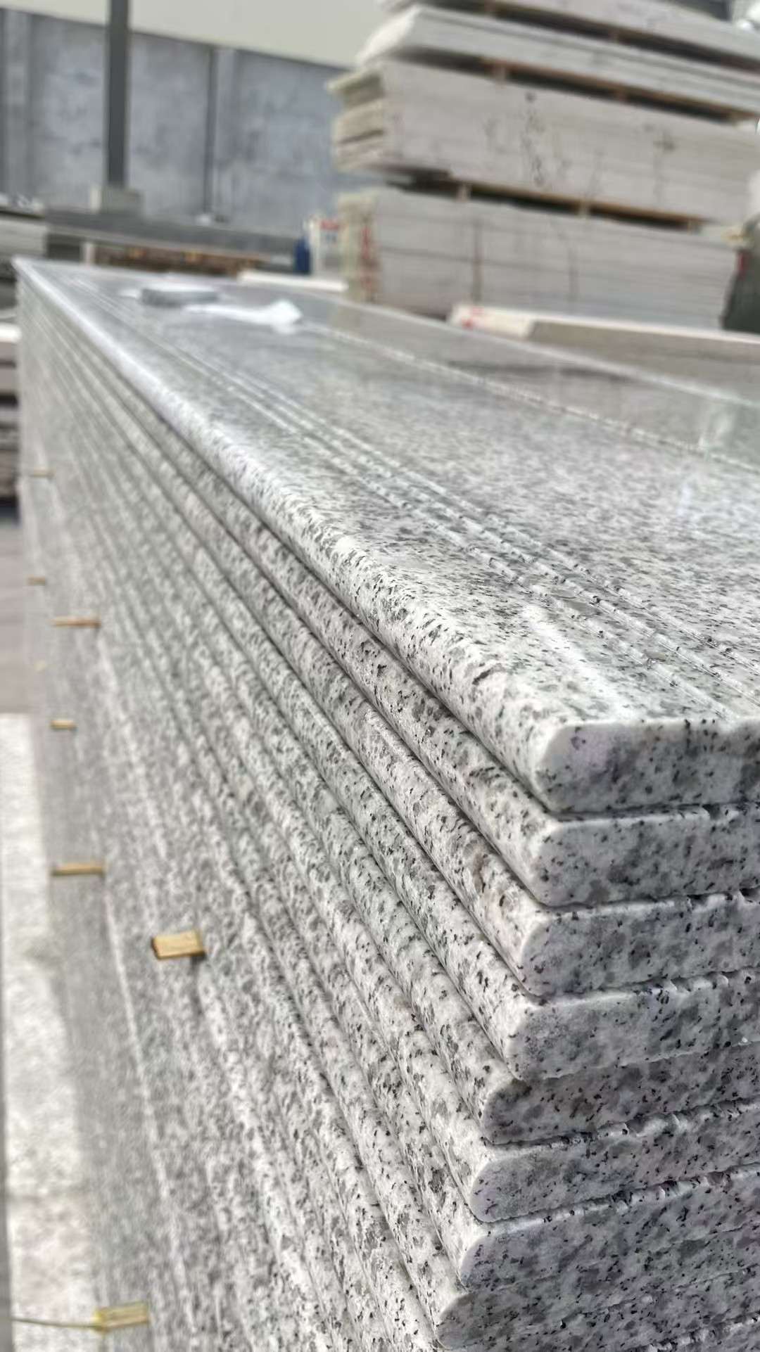 巴彦淖尔芝麻白楼梯踏步 花岗岩楼梯板材