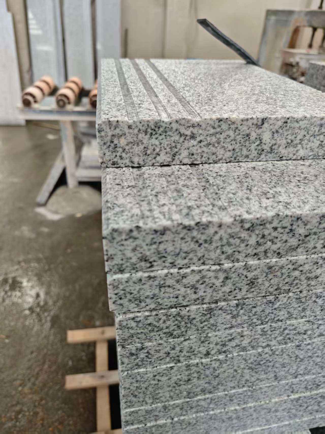 巴彦淖尔芝麻白楼梯踏步