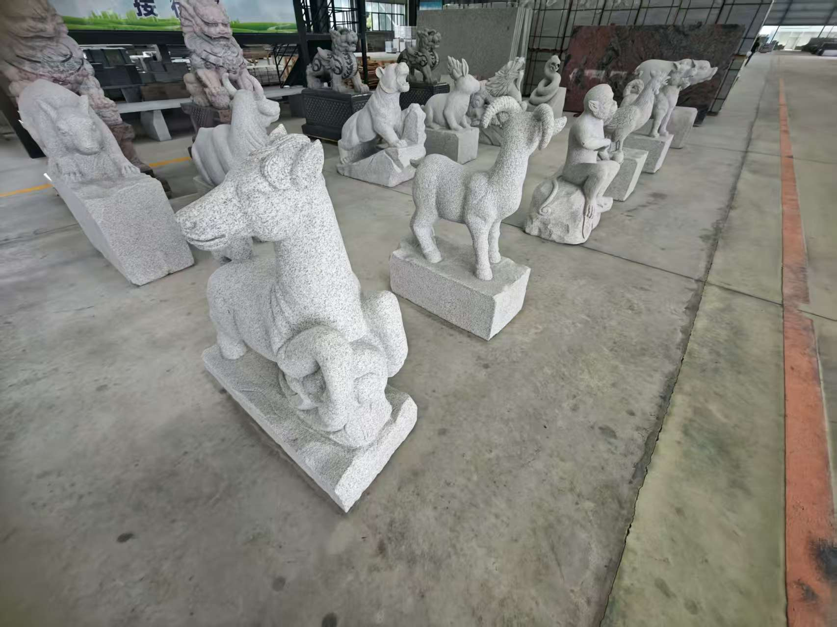 巴彦淖尔芝麻白雕刻 十二生肖 异形雕刻